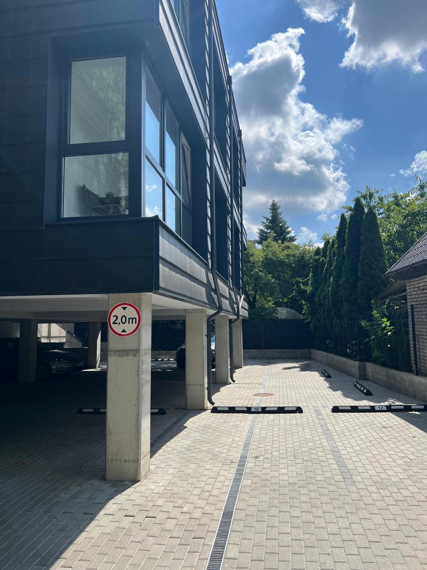 Huoneisto 2 Floor With Amazing Terrace *